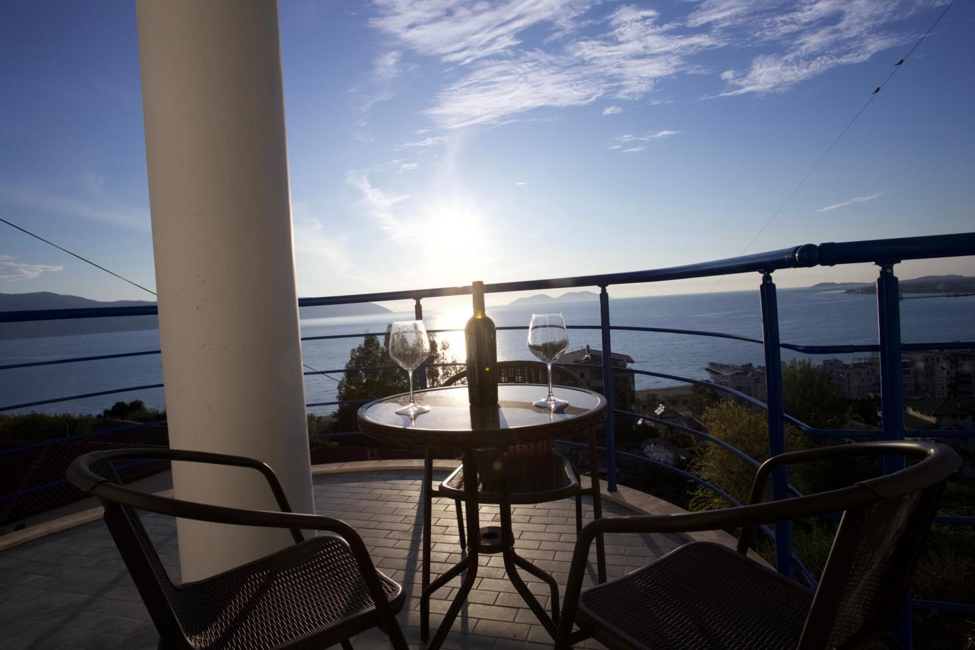 Jico Travel - Villa Colombo فلورا الغرفة الصورة
