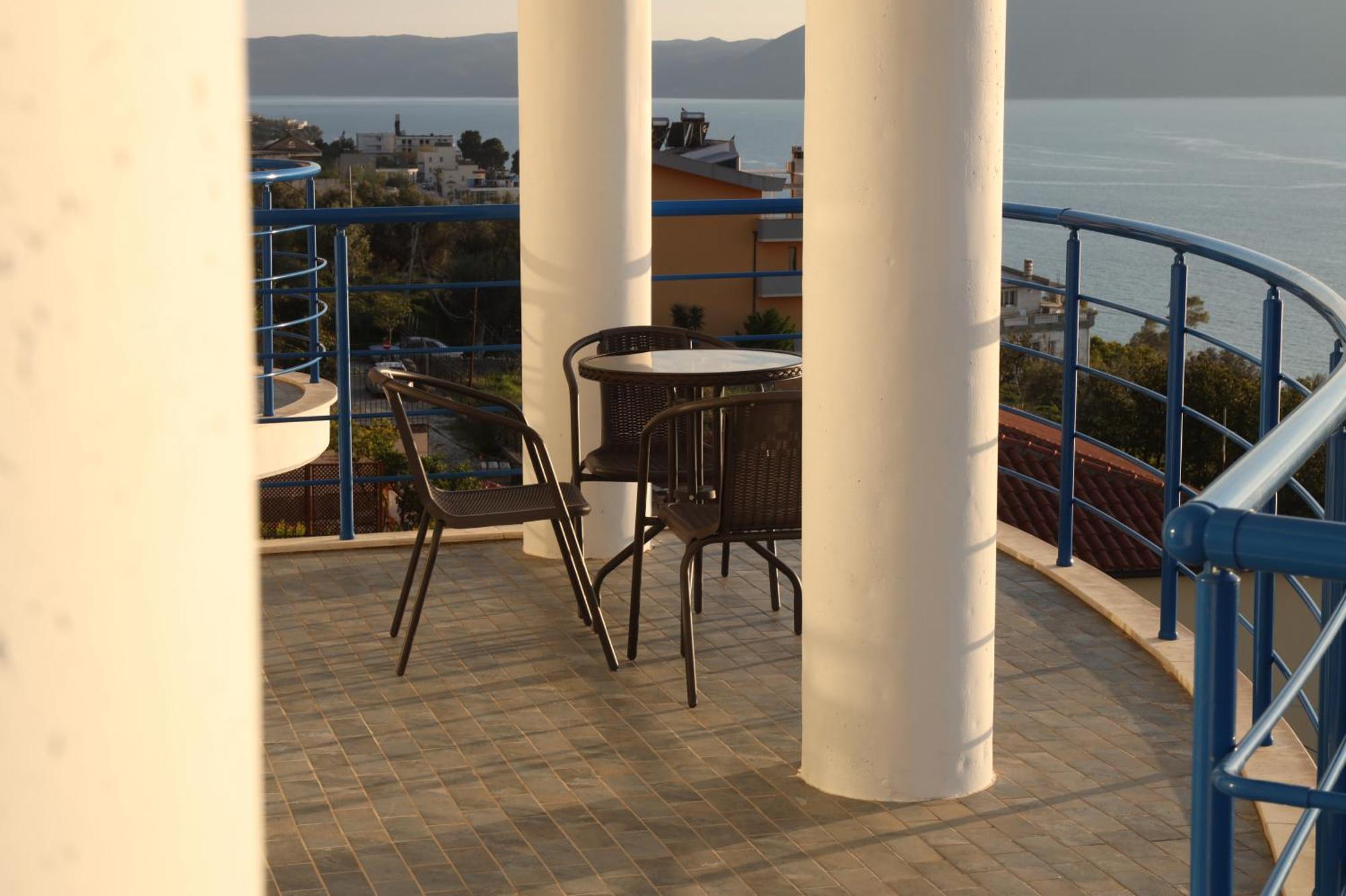 Jico Travel - Villa Colombo فلورا الغرفة الصورة